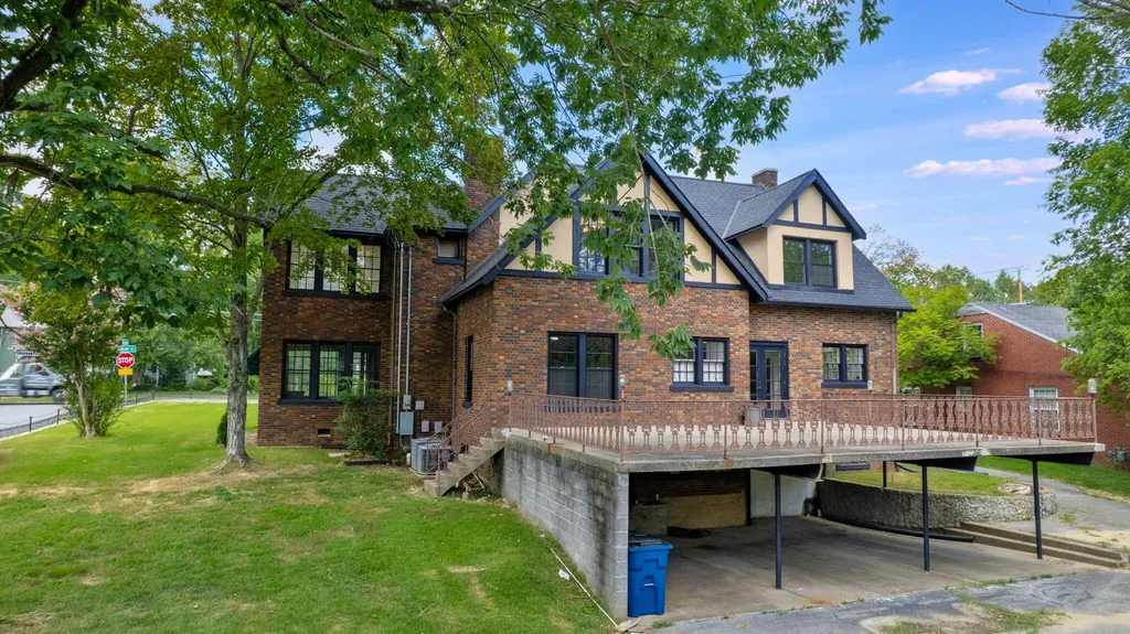 1007 Poplar Street Murray KY 42071