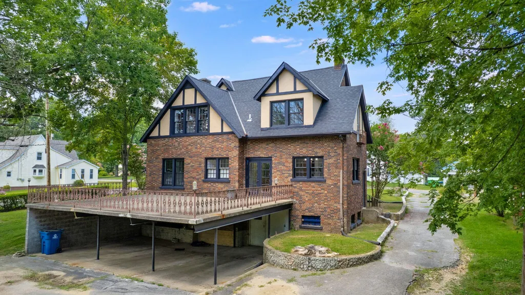 1007 Poplar Street Murray KY 42071