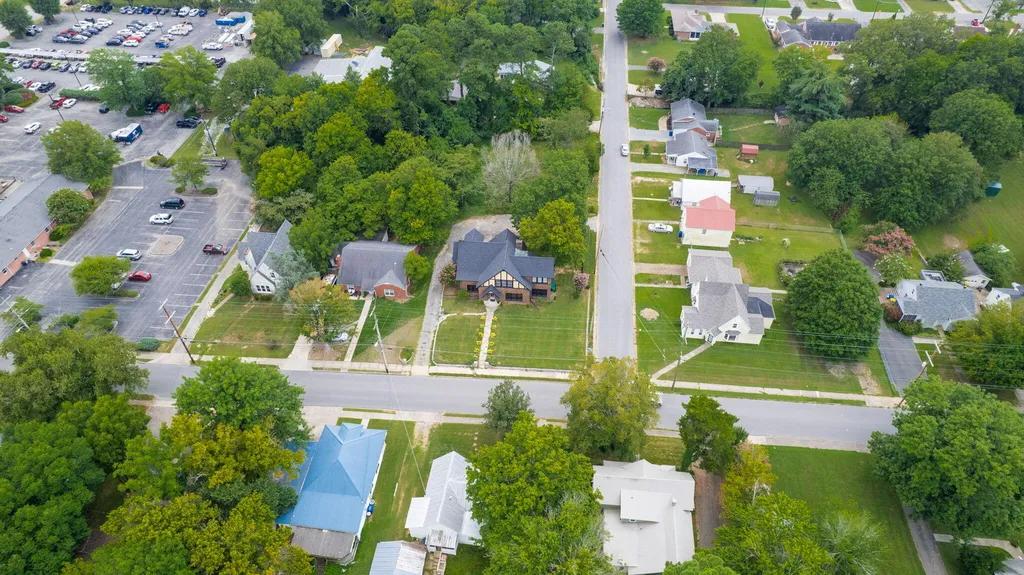 1007 Poplar Street Murray KY 42071
