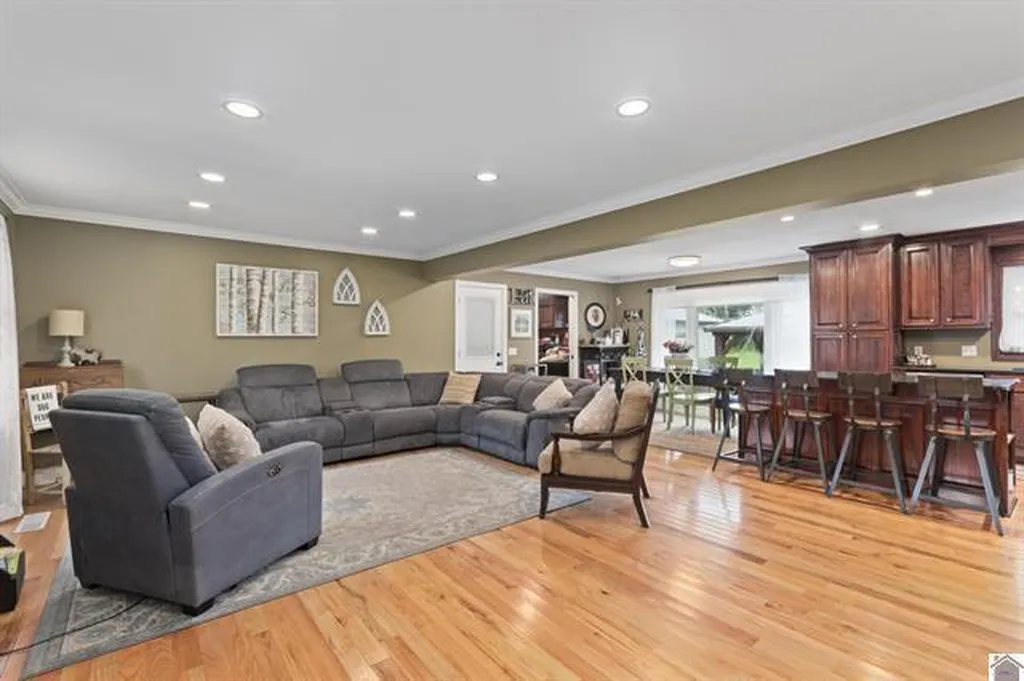 3403 Kentucky 121 Murray KY 42071