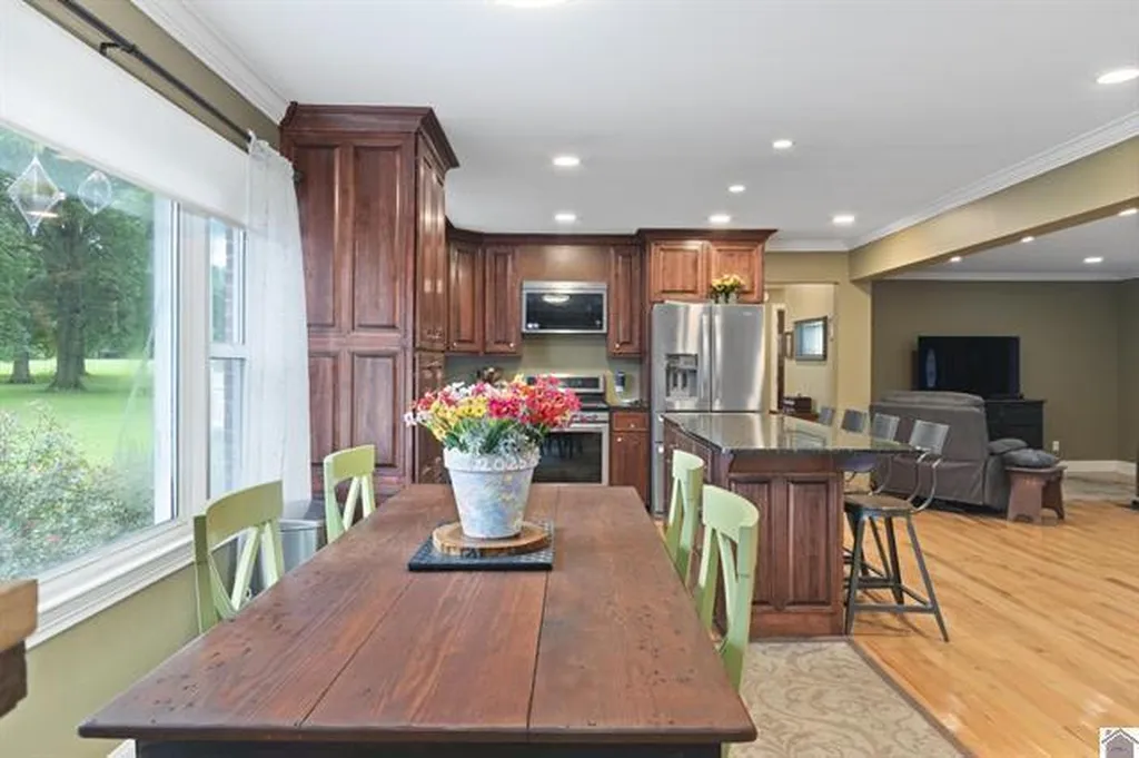 3403 Kentucky 121 Murray KY 42071
