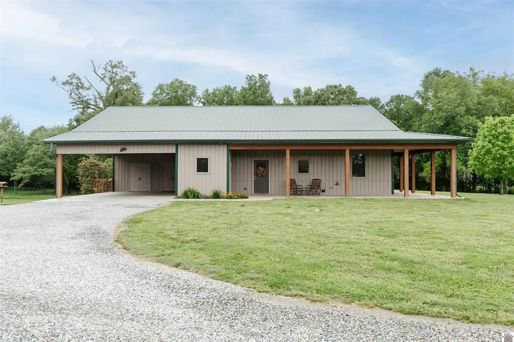 1430 Spence Chapel Road Mayfield KY 42066