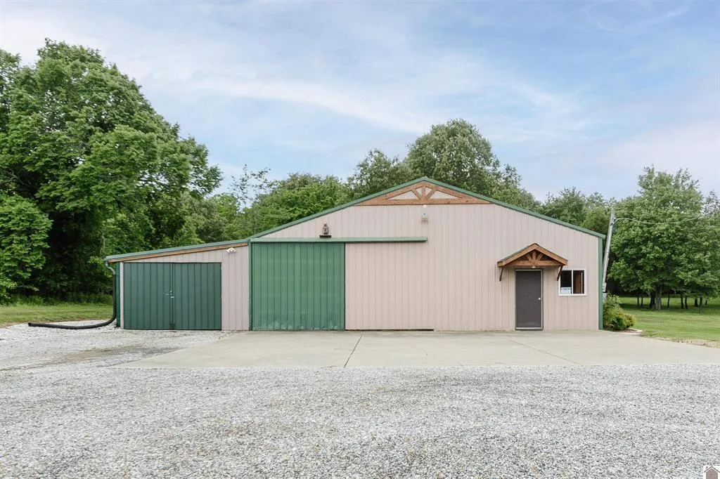 1430 Spence Chapel Road Mayfield KY 42066