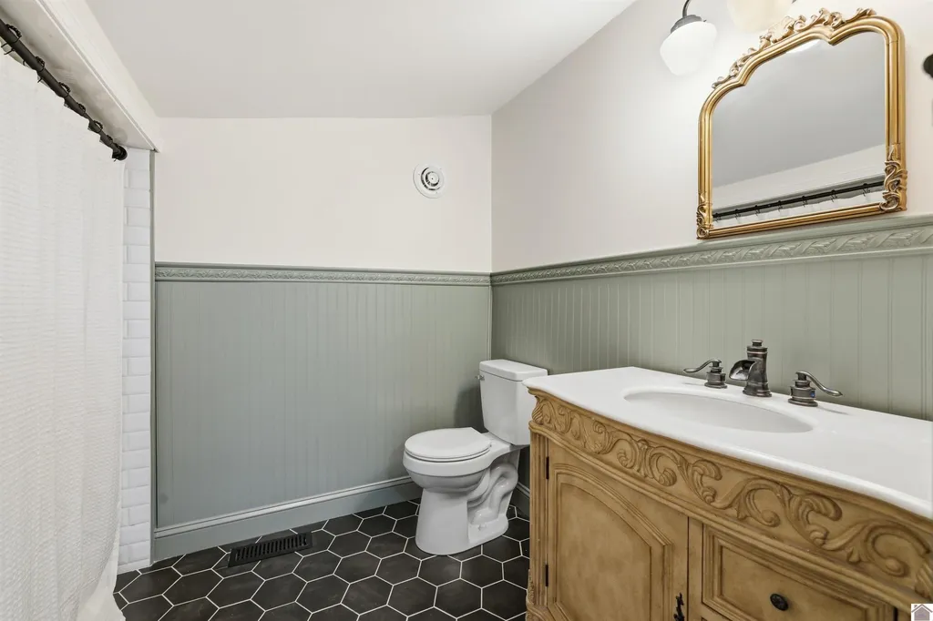 2110 Harrison Street Paducah KY 42001