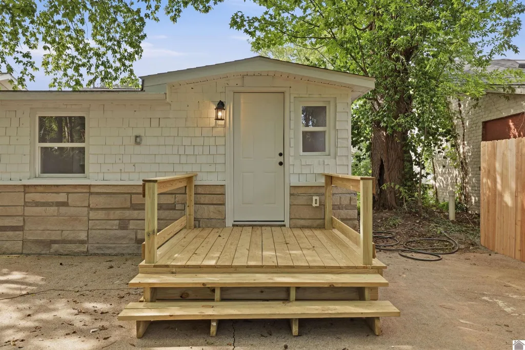 2110 Harrison Street Paducah KY 42001