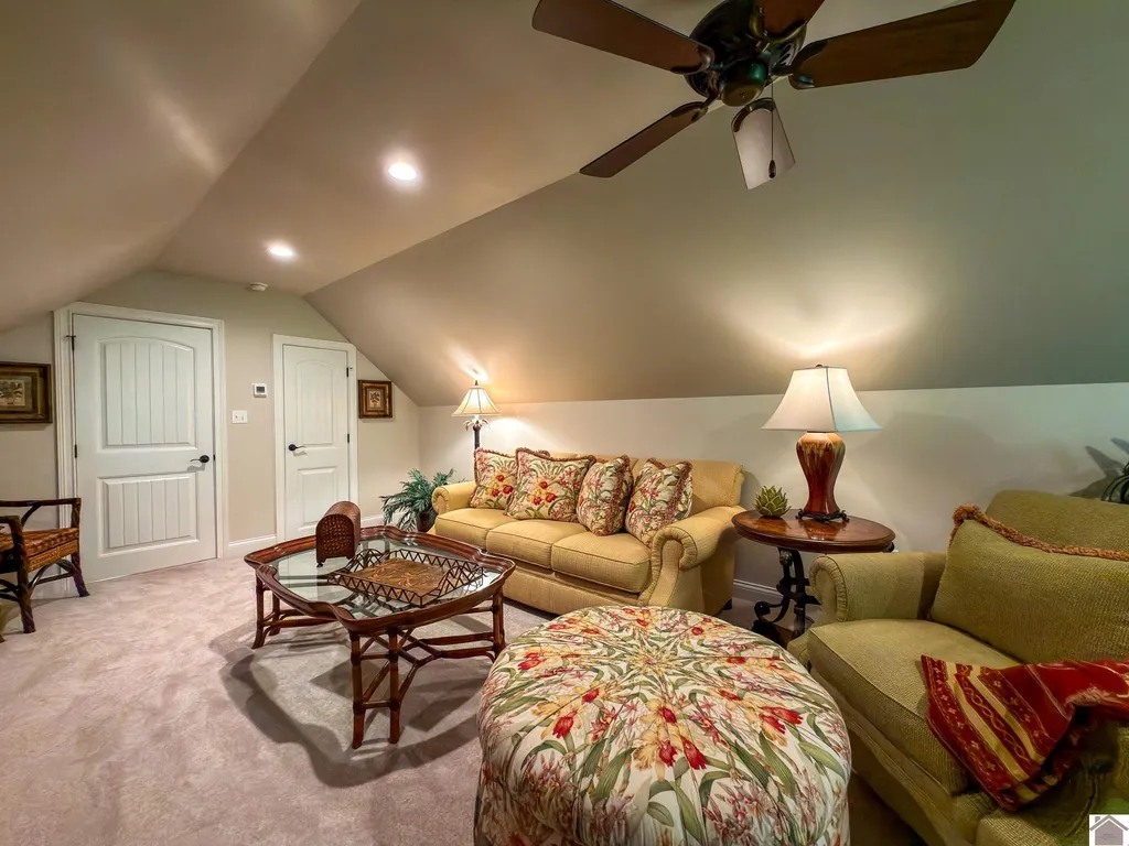 148 Pheasant Run Paducah KY 42001