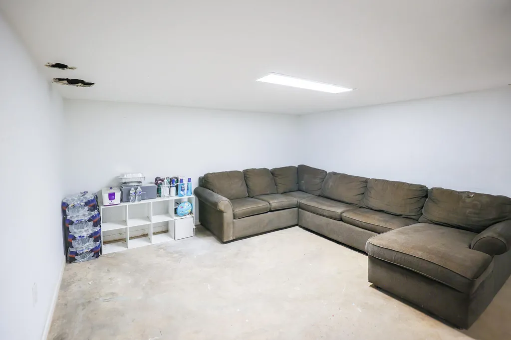 1763 Dogtown Road Benton KY 42025