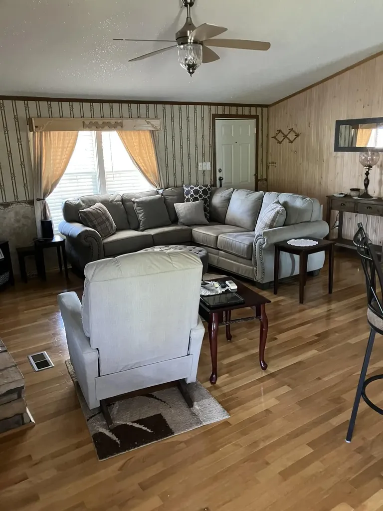 122 Breezy Loop Fredonia KY 42411