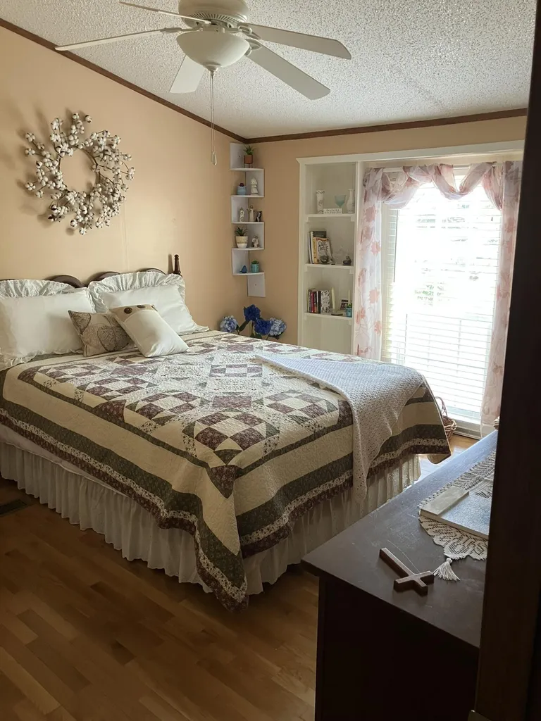 122 Breezy Loop Fredonia KY 42411