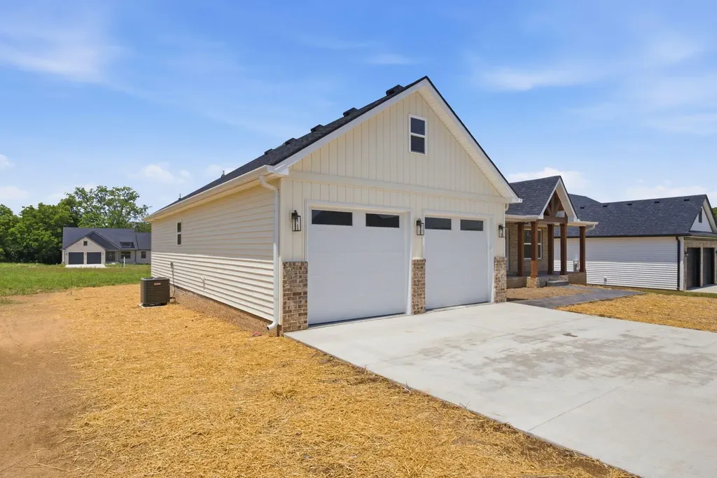 102 Bill Silvey Road Danville KY 40422
