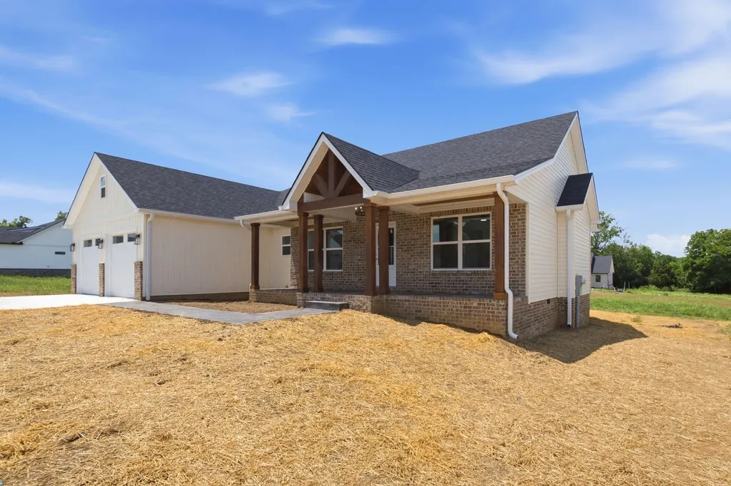 102 Bill Silvey Road Danville KY 40422