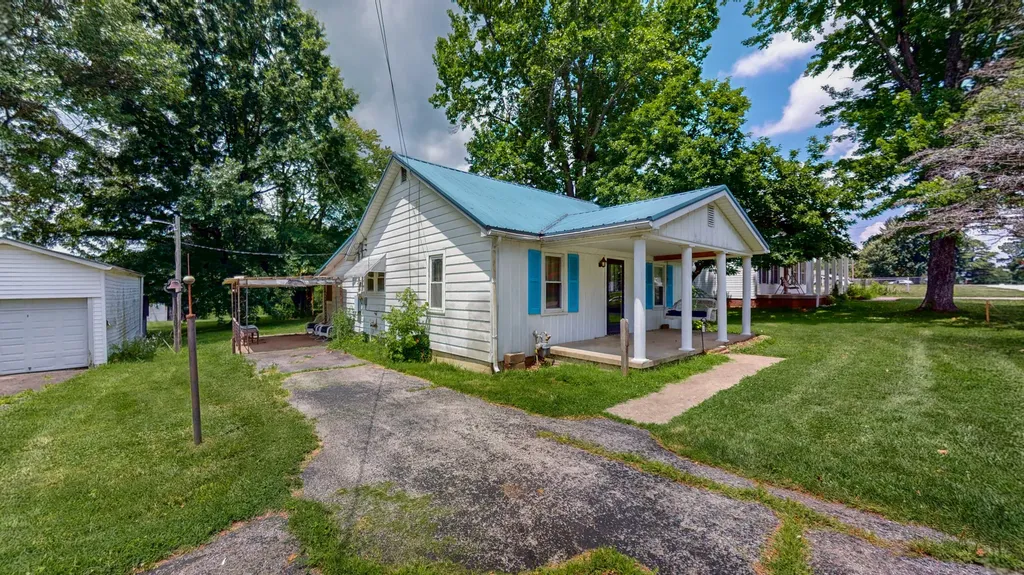 1691 Old Frankfort Road Lawrenceburg KY 40342