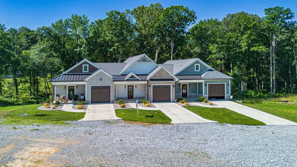 000 Eagle Landing Drive Grand Rivers KY 42045