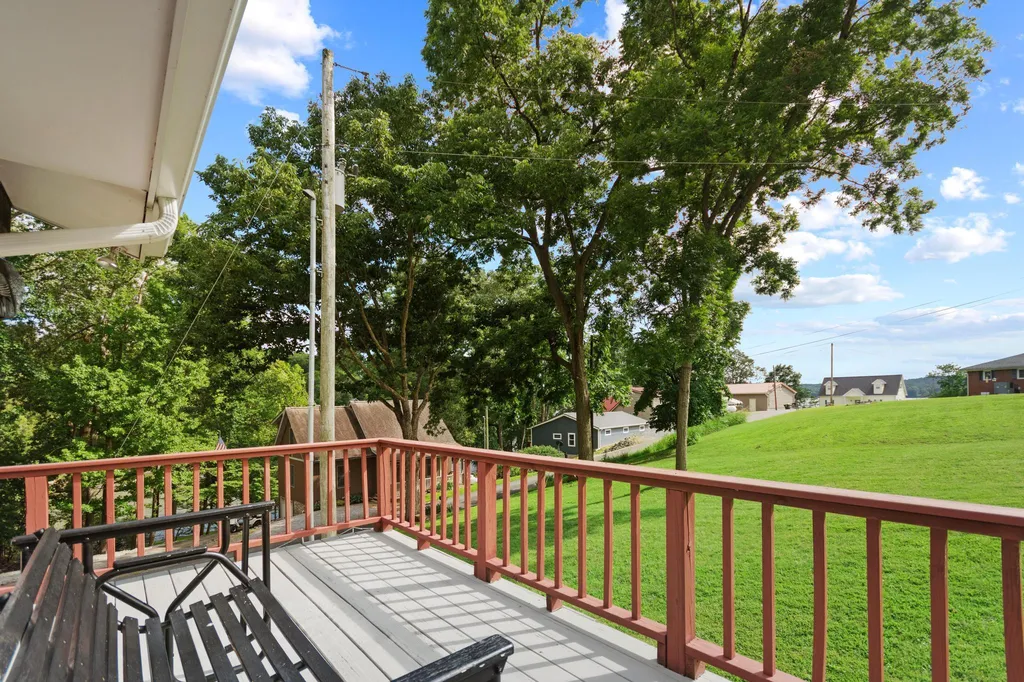 751 Ridge Drive Cadiz KY 42211
