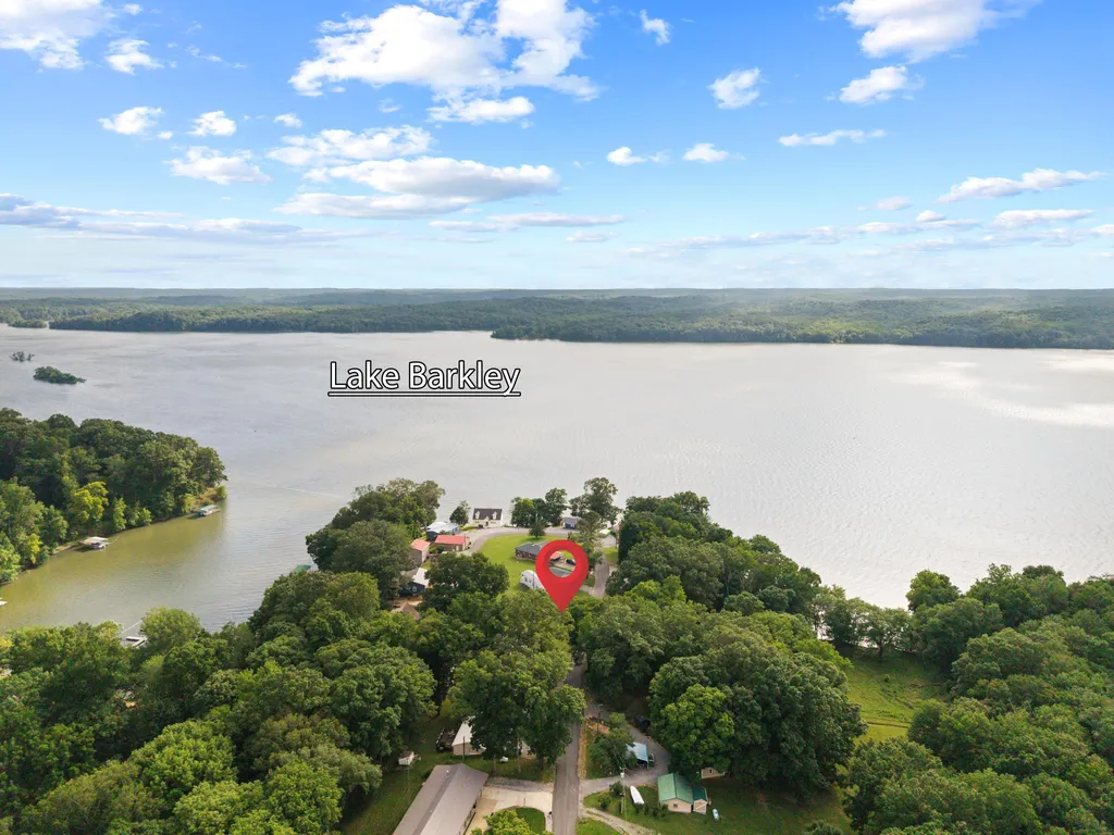 751 Ridge Drive Cadiz KY 42211