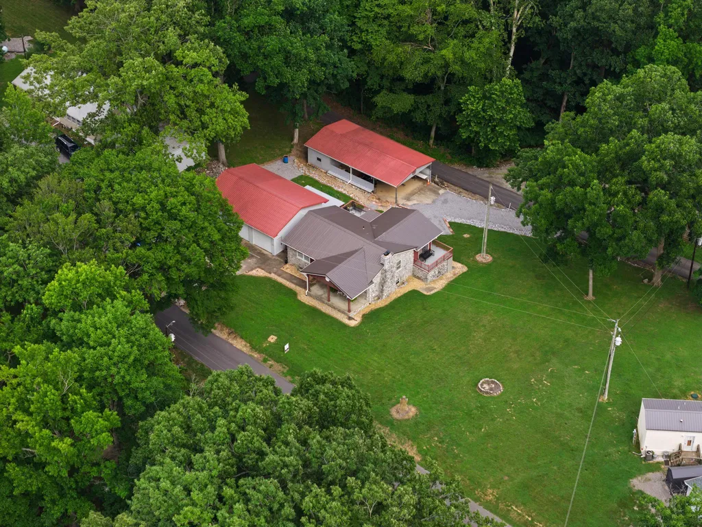 751 Ridge Drive Cadiz KY 42211