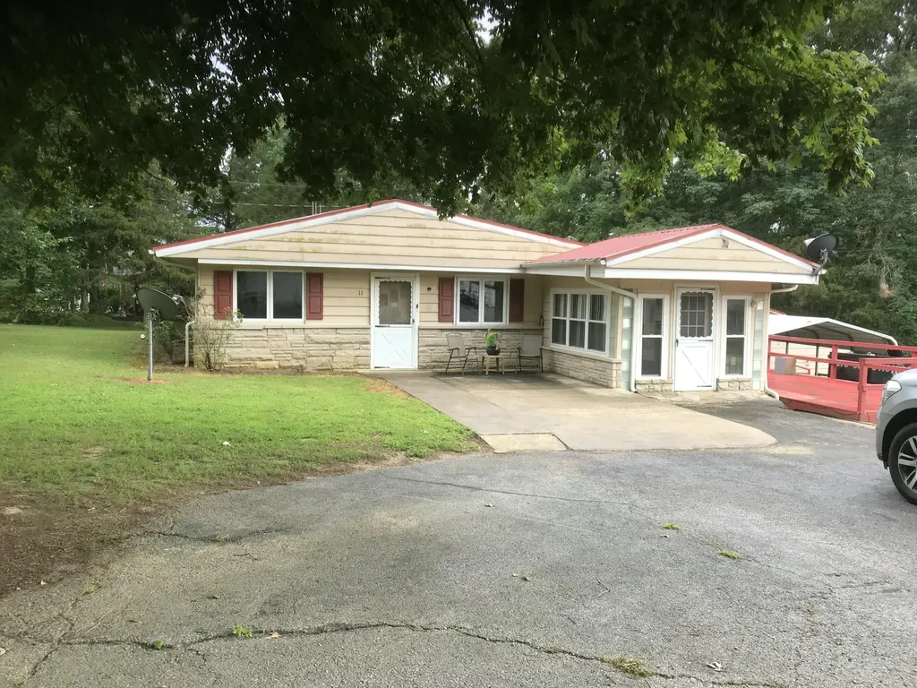 11 Buckhorn Circle Gilbertsville KY 42044