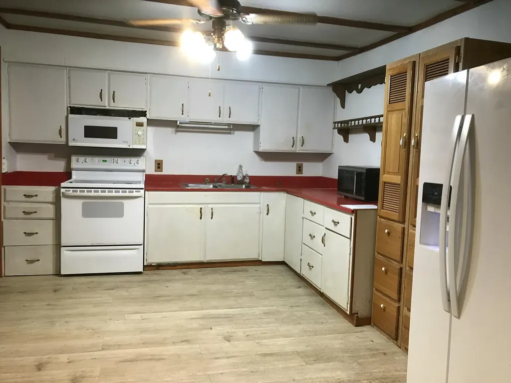 11 Buckhorn Circle Gilbertsville KY 42044