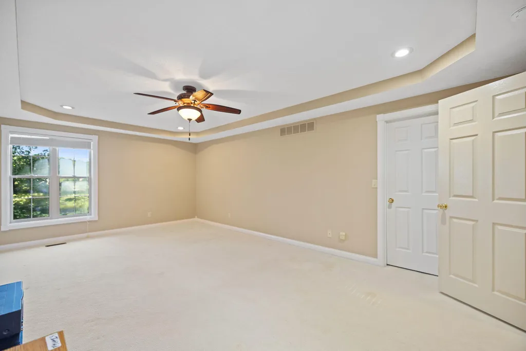 871 Woods Edge Drive Somerset KY 42503