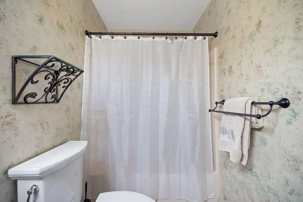 871 Woods Edge Drive Somerset KY 42503