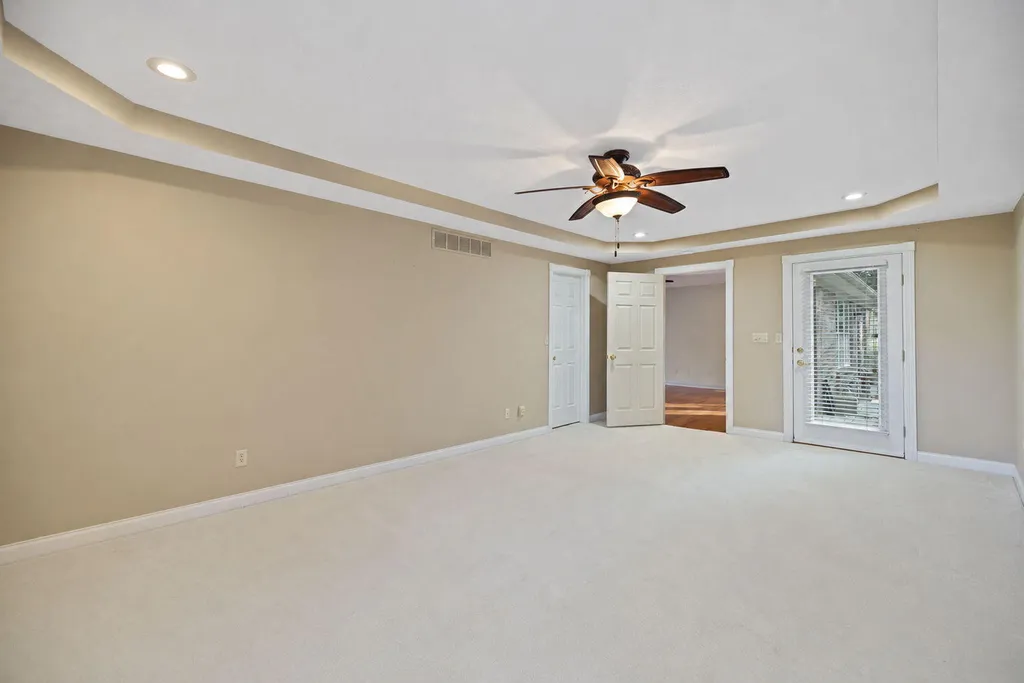 871 Woods Edge Drive Somerset KY 42503