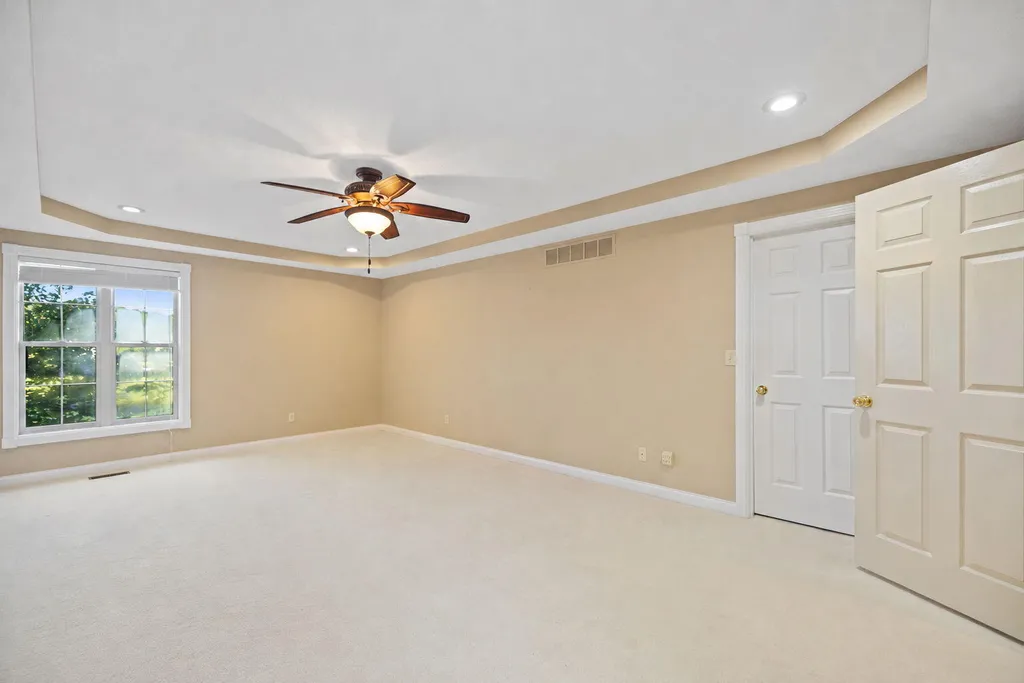 871 Woods Edge Drive Somerset KY 42503