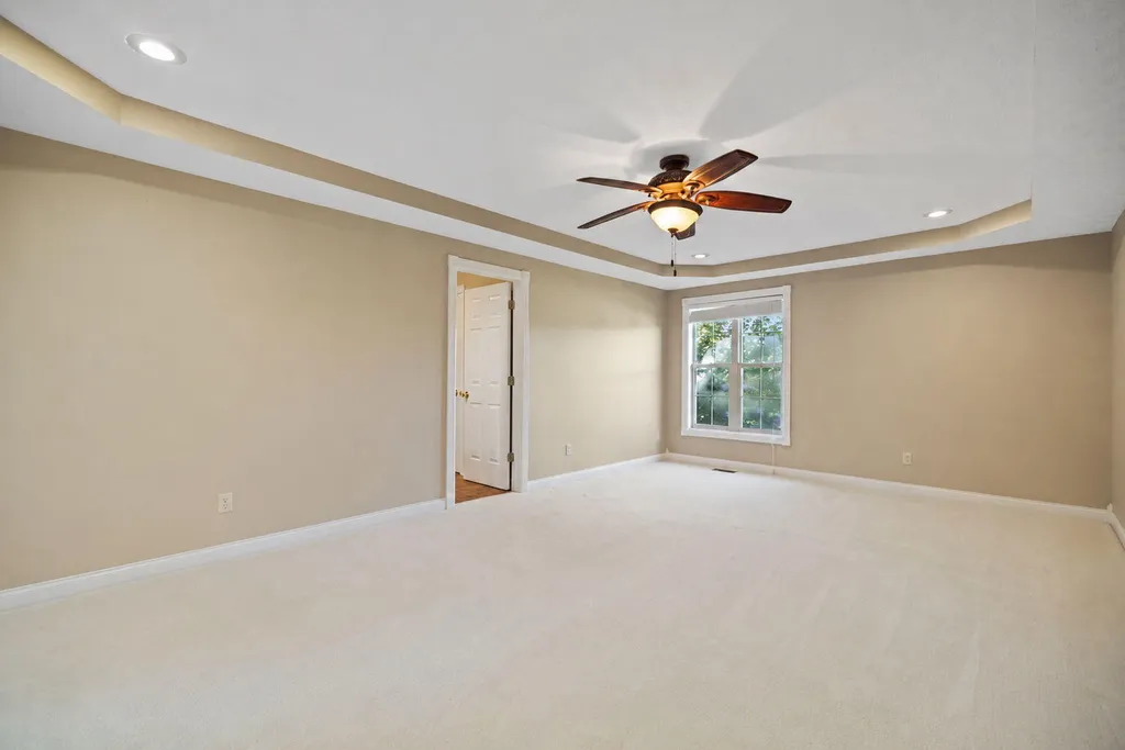 871 Woods Edge Drive Somerset KY 42503