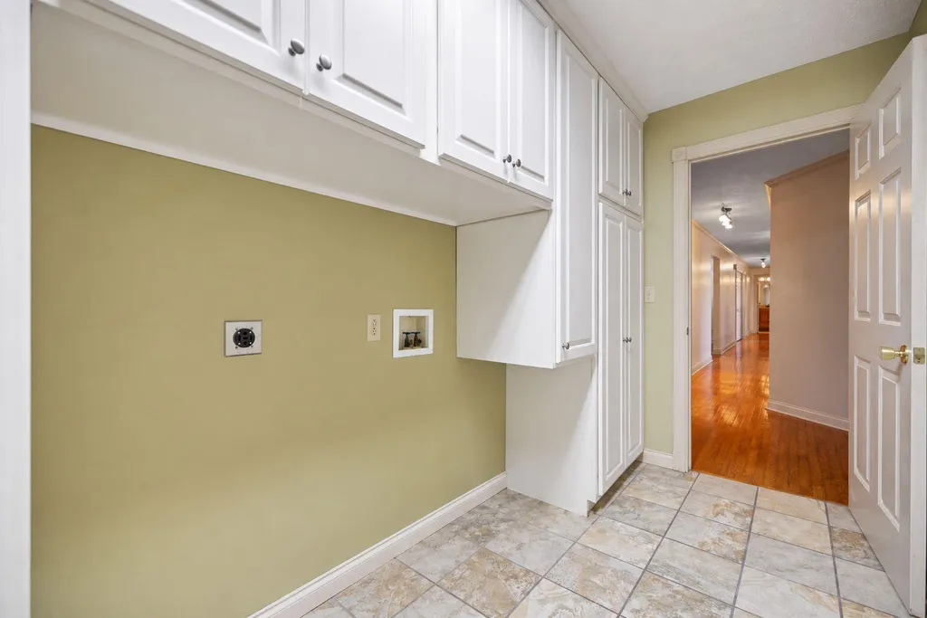 871 Woods Edge Drive Somerset KY 42503