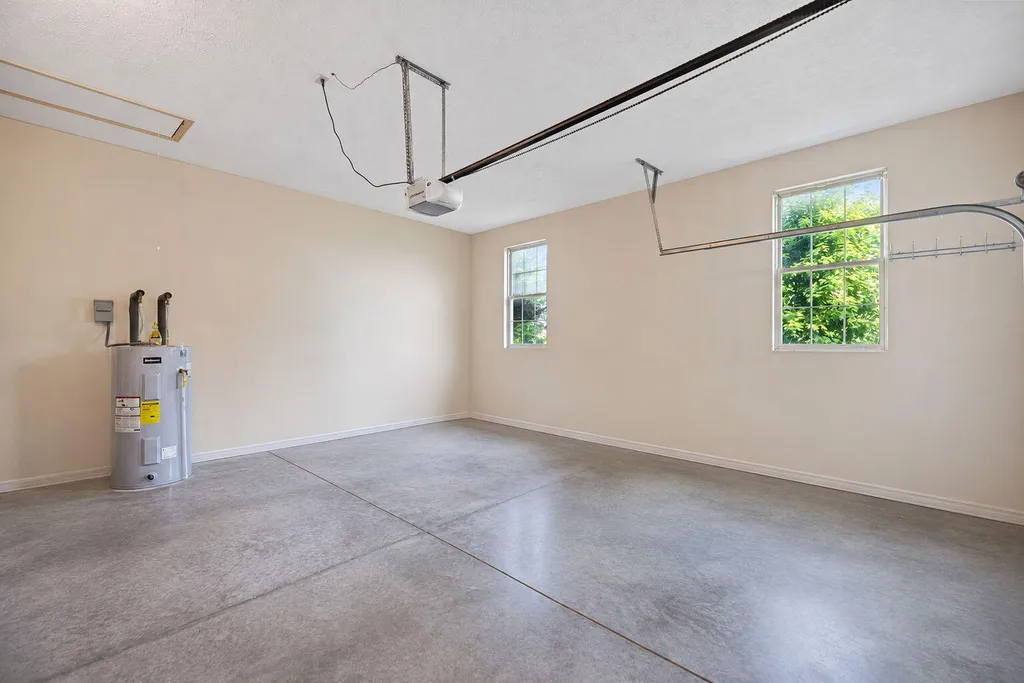 871 Woods Edge Drive Somerset KY 42503
