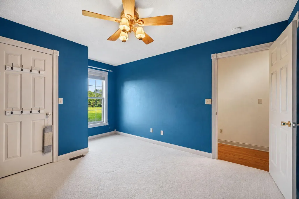 871 Woods Edge Drive Somerset KY 42503