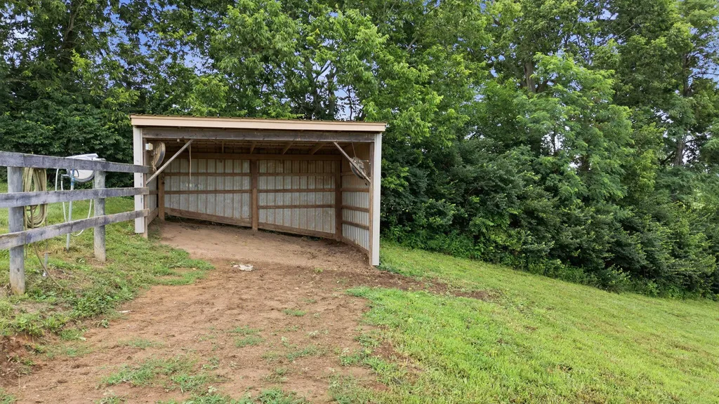 6888 Bybee Road Winchester KY 40391