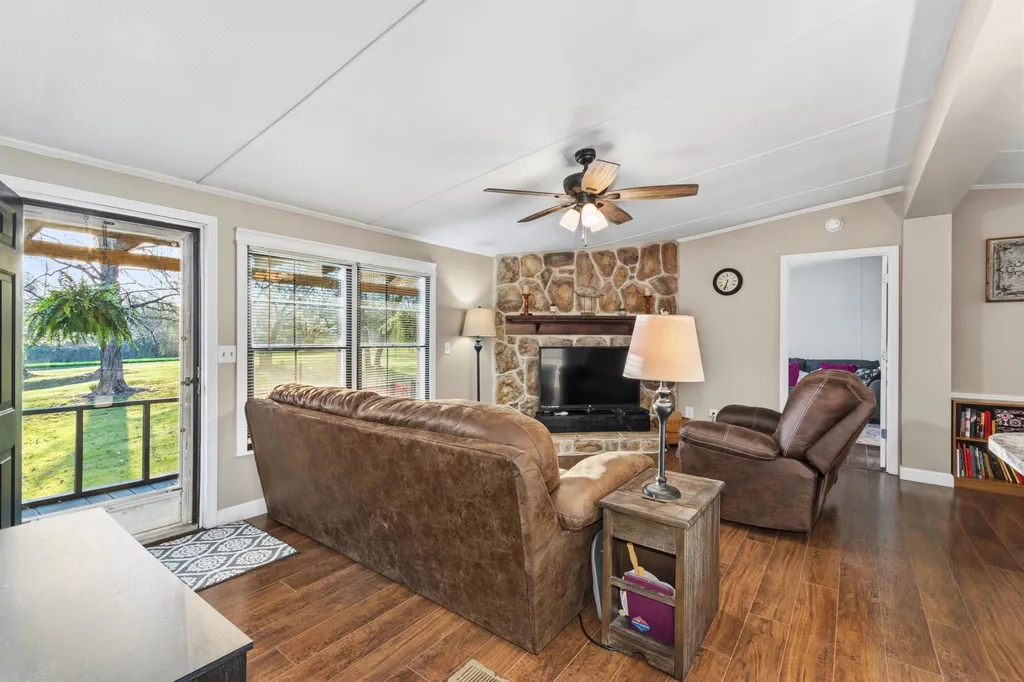 2278 U.s. 641 North Eddyville KY 42038