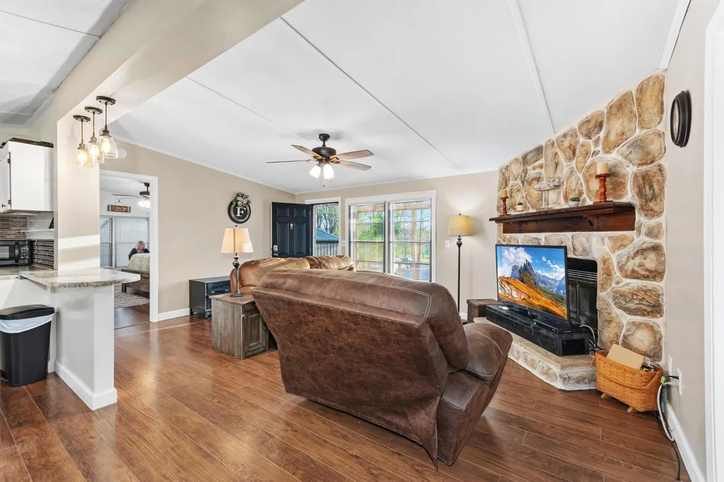 2278 U.s. 641 North Eddyville KY 42038
