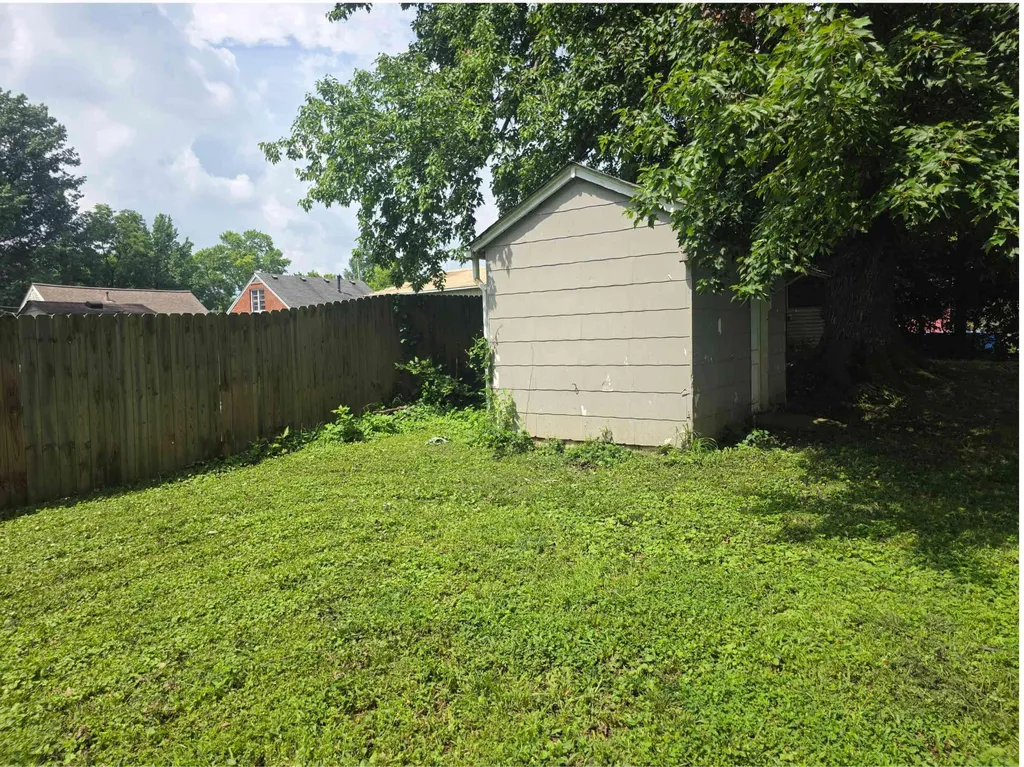 318 Inverness Avenue Louisville KY 40214