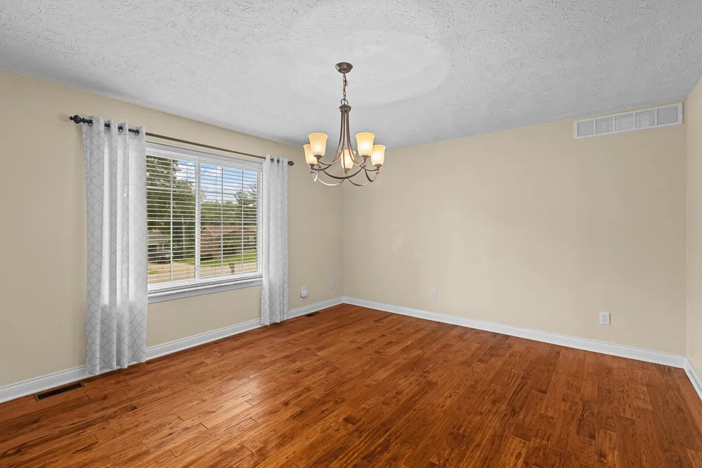215 Delaplain Road Winchester KY 40391