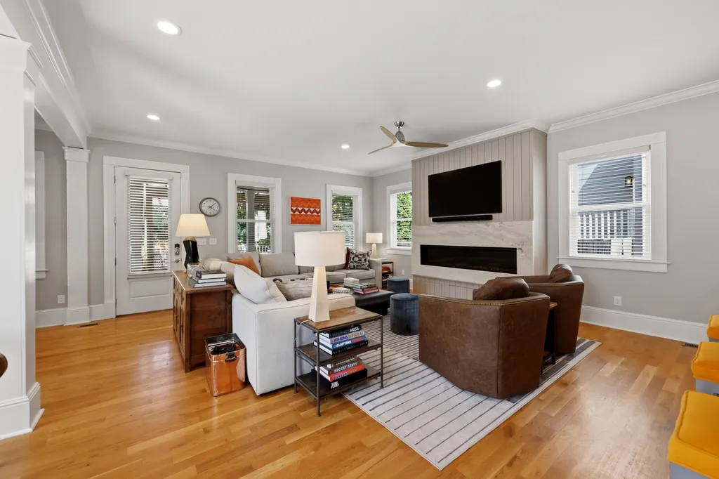 565 W Second Street Lexington KY 40508