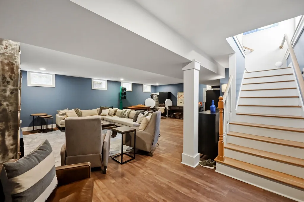 565 W Second Street Lexington KY 40508