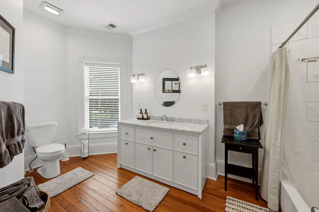 565 W Second Street Lexington KY 40508