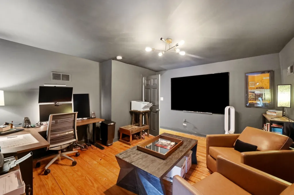 565 W Second Street Lexington KY 40508