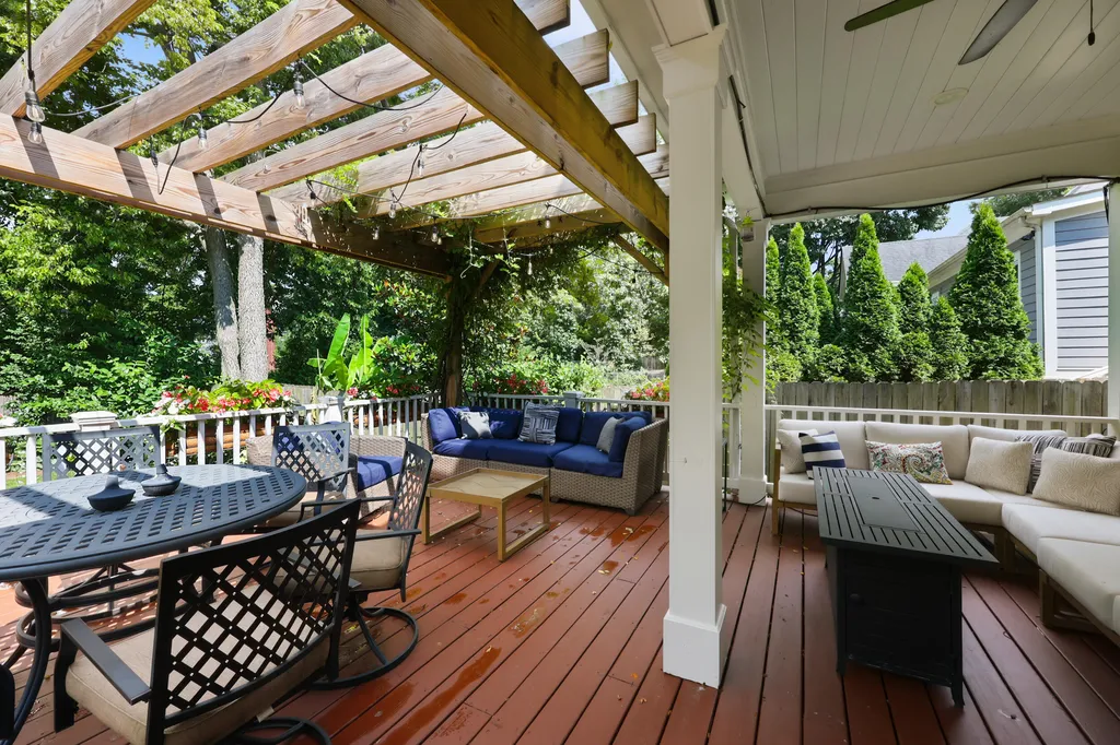 565 W Second Street Lexington KY 40508
