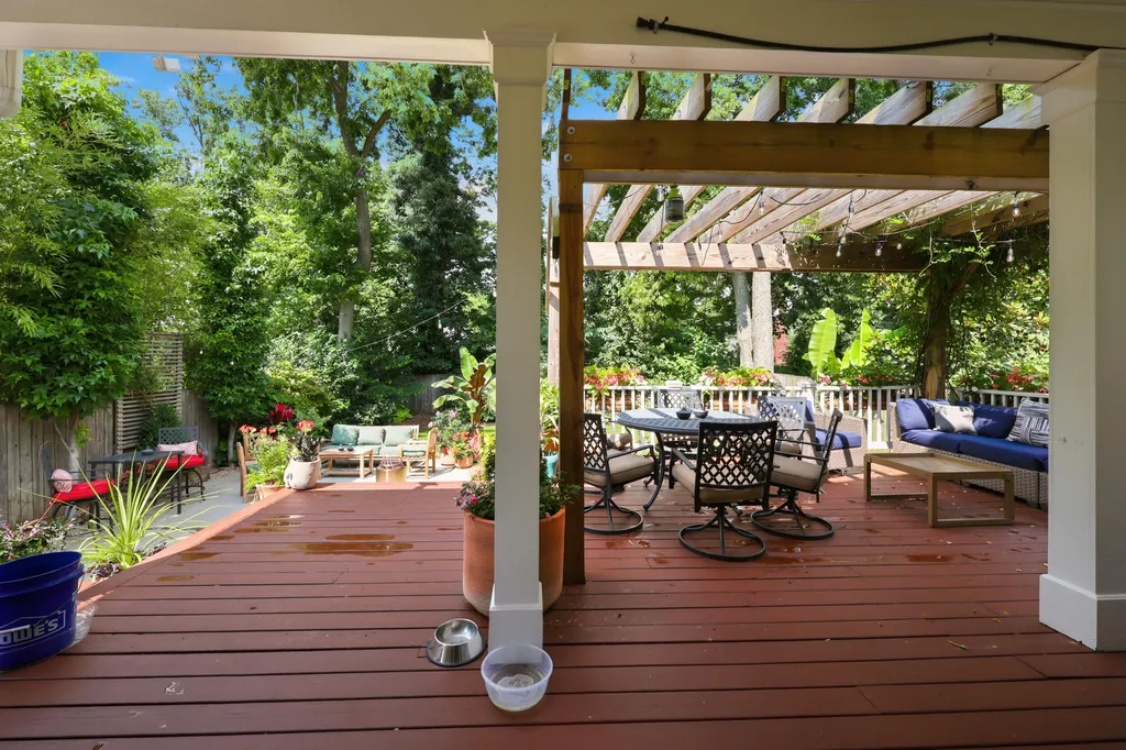 565 W Second Street Lexington KY 40508
