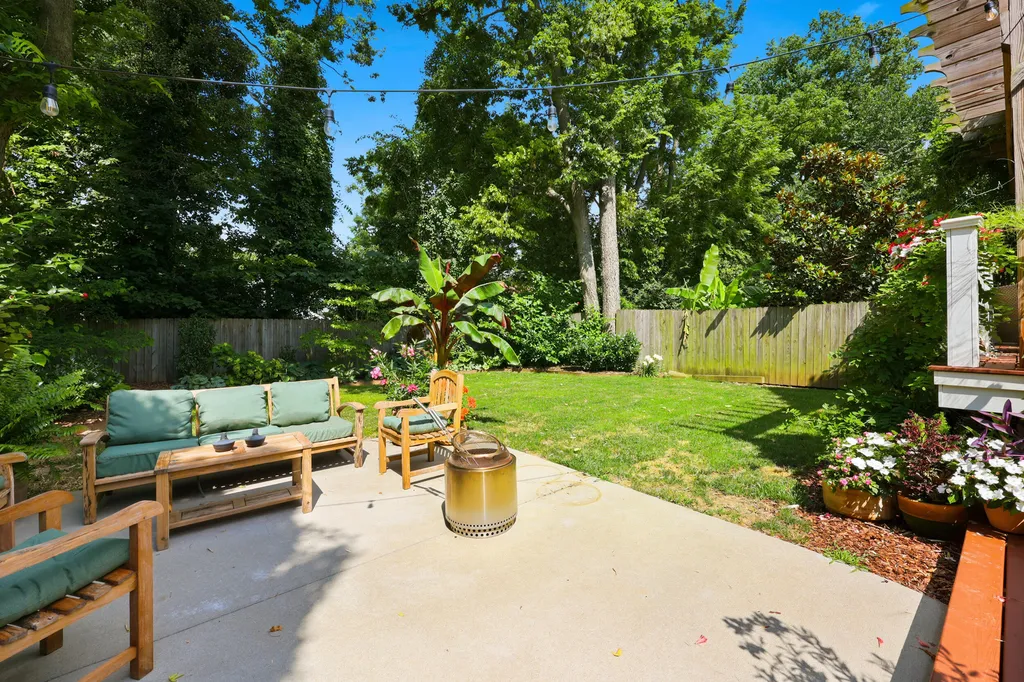 565 W Second Street Lexington KY 40508