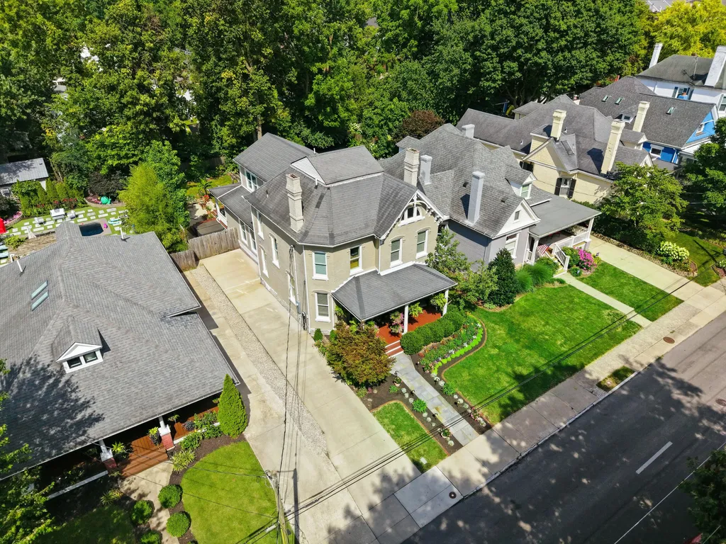 565 W Second Street Lexington KY 40508