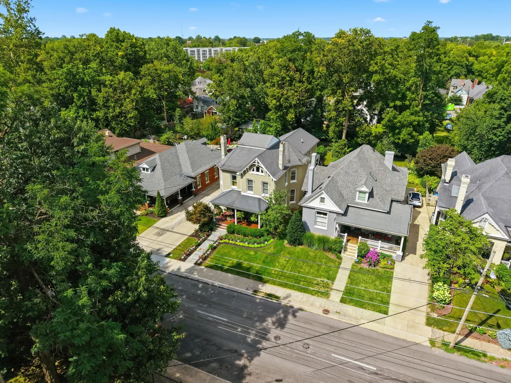 565 W Second Street Lexington KY 40508