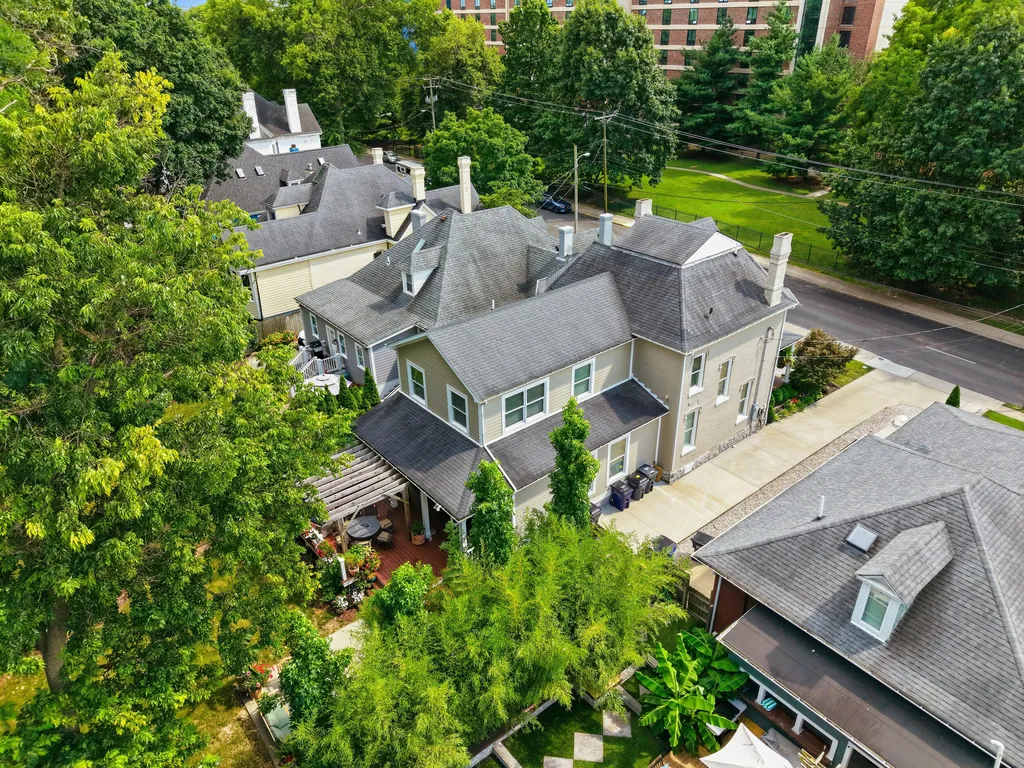 565 W Second Street Lexington KY 40508