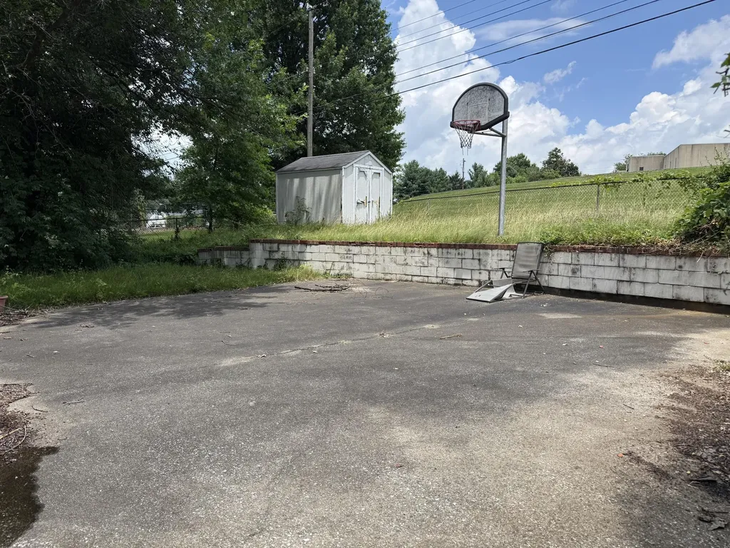 1721 Wyatt Parkway Lexington KY 40505