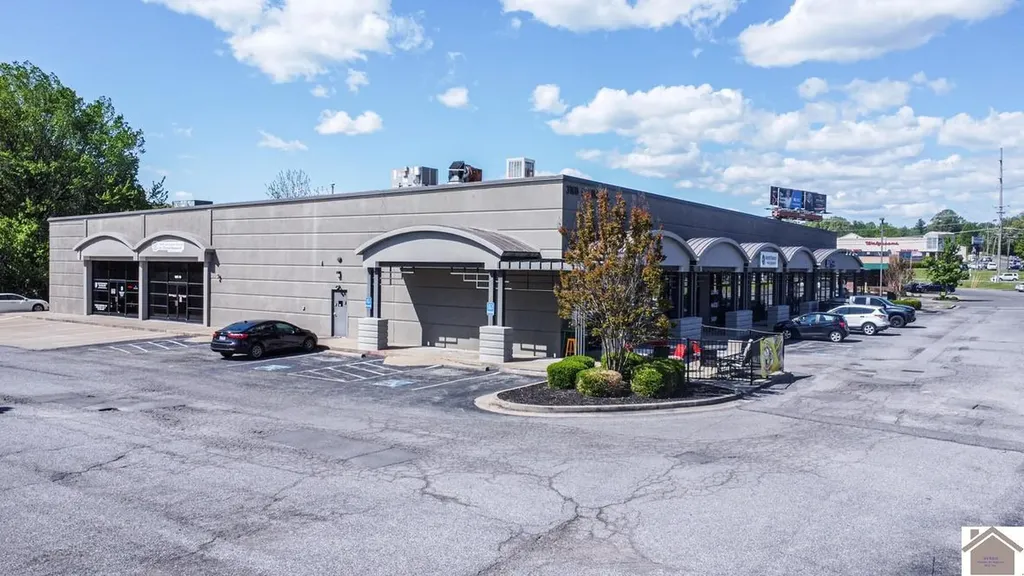 3160 Parisa Drive Paducah KY 42001