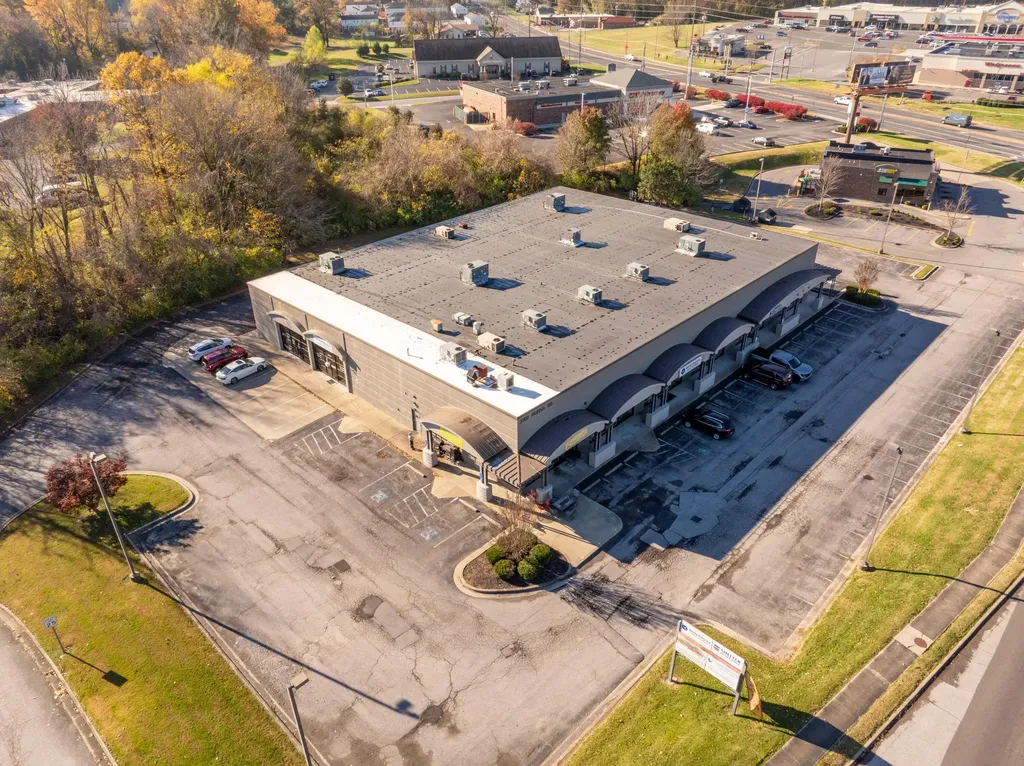 3160 Parisa Drive Paducah KY 42001
