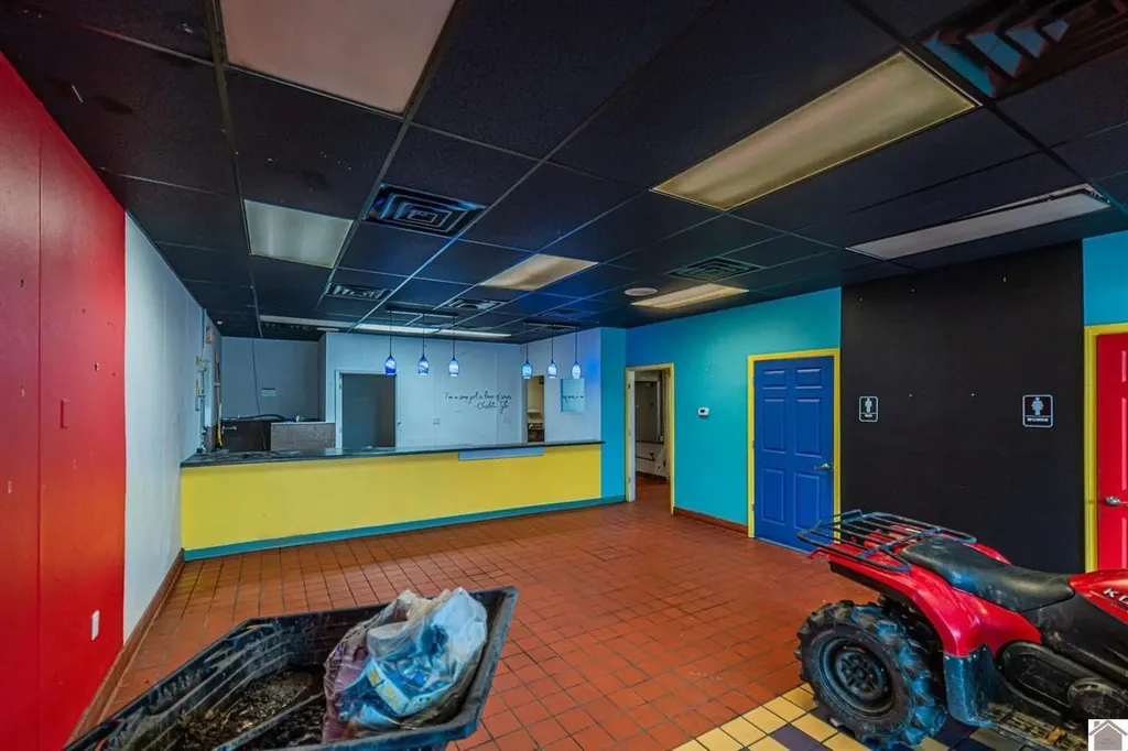3160 Parisa Drive Paducah KY 42001
