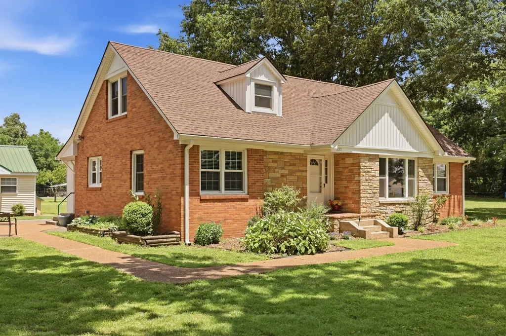 332 Jones Sparkman Road Murray KY 42071